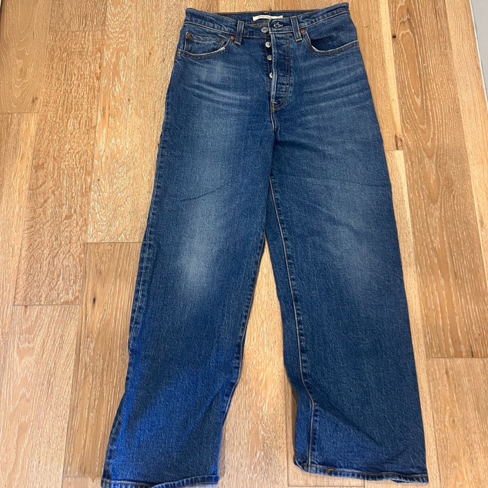 Levi’s Straight Leg Ribcage Jean